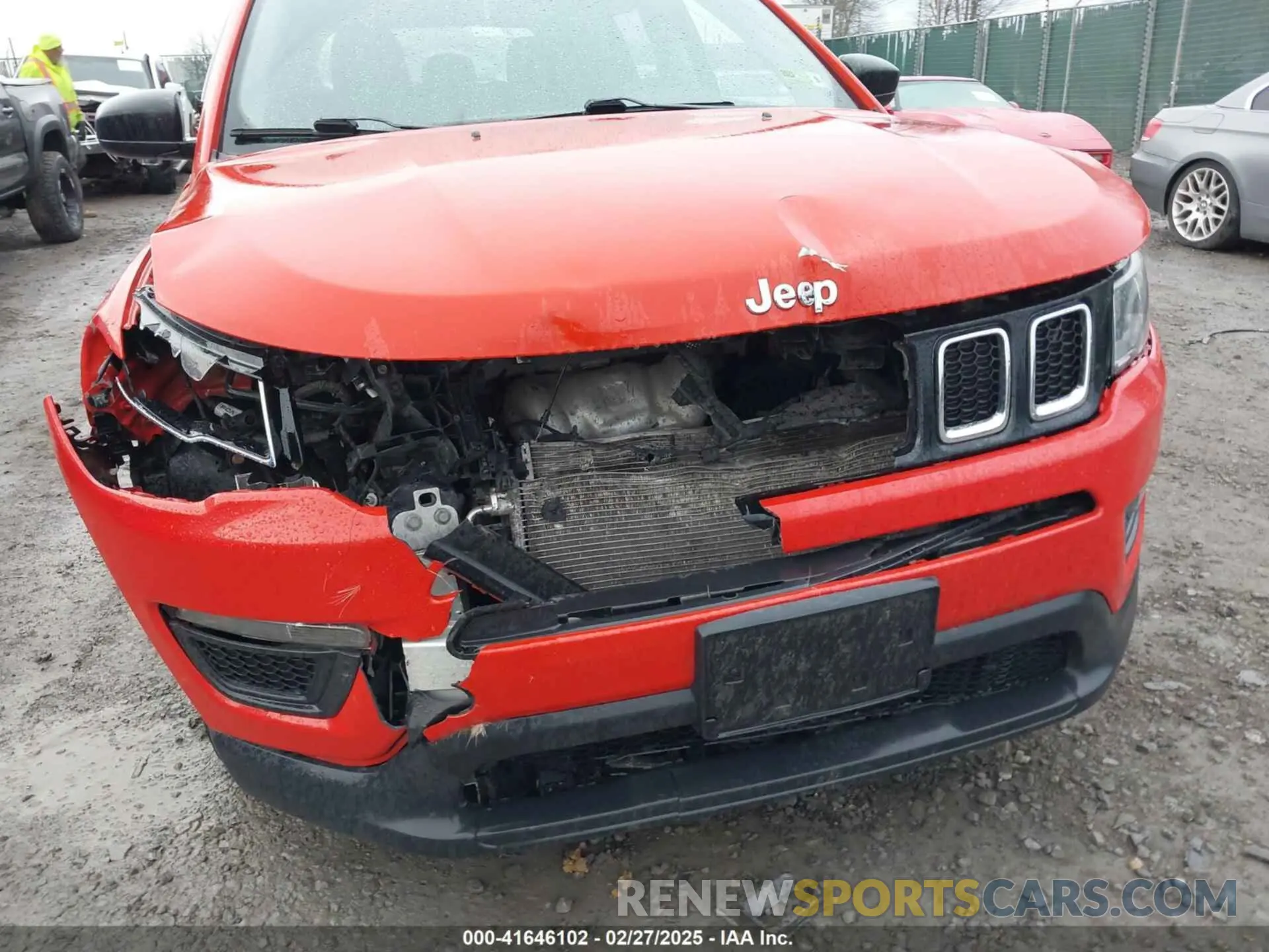 6 Photograph of a damaged car 3C4NJCAB8LT252994 JEEP COMPASS 2020