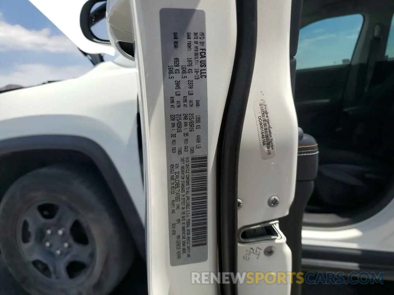 13 Photograph of a damaged car 3C4NJCAB9LT147655 JEEP COMPASS 2020