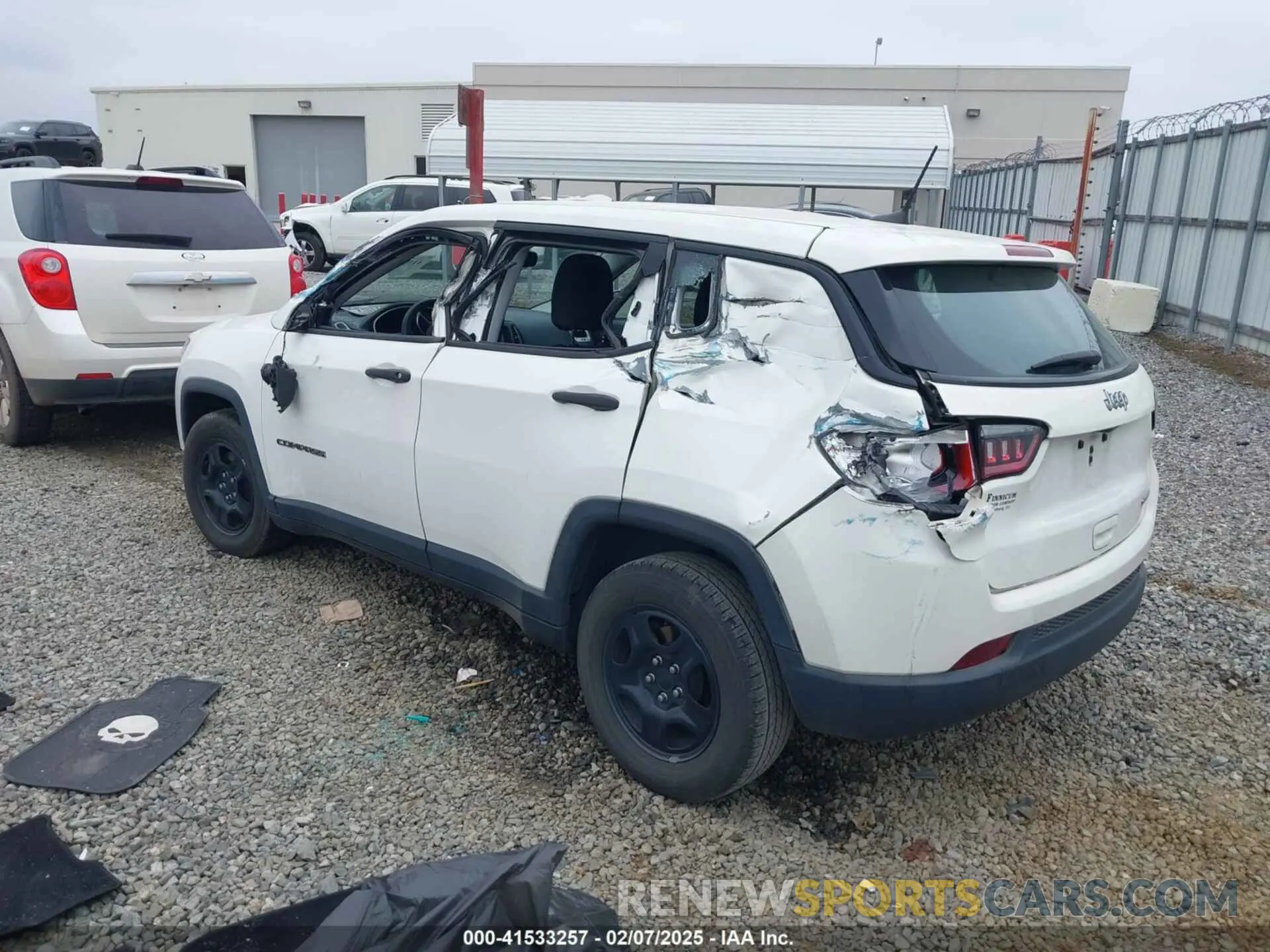 3 Photograph of a damaged car 3C4NJCAB9LT218479 JEEP COMPASS 2020