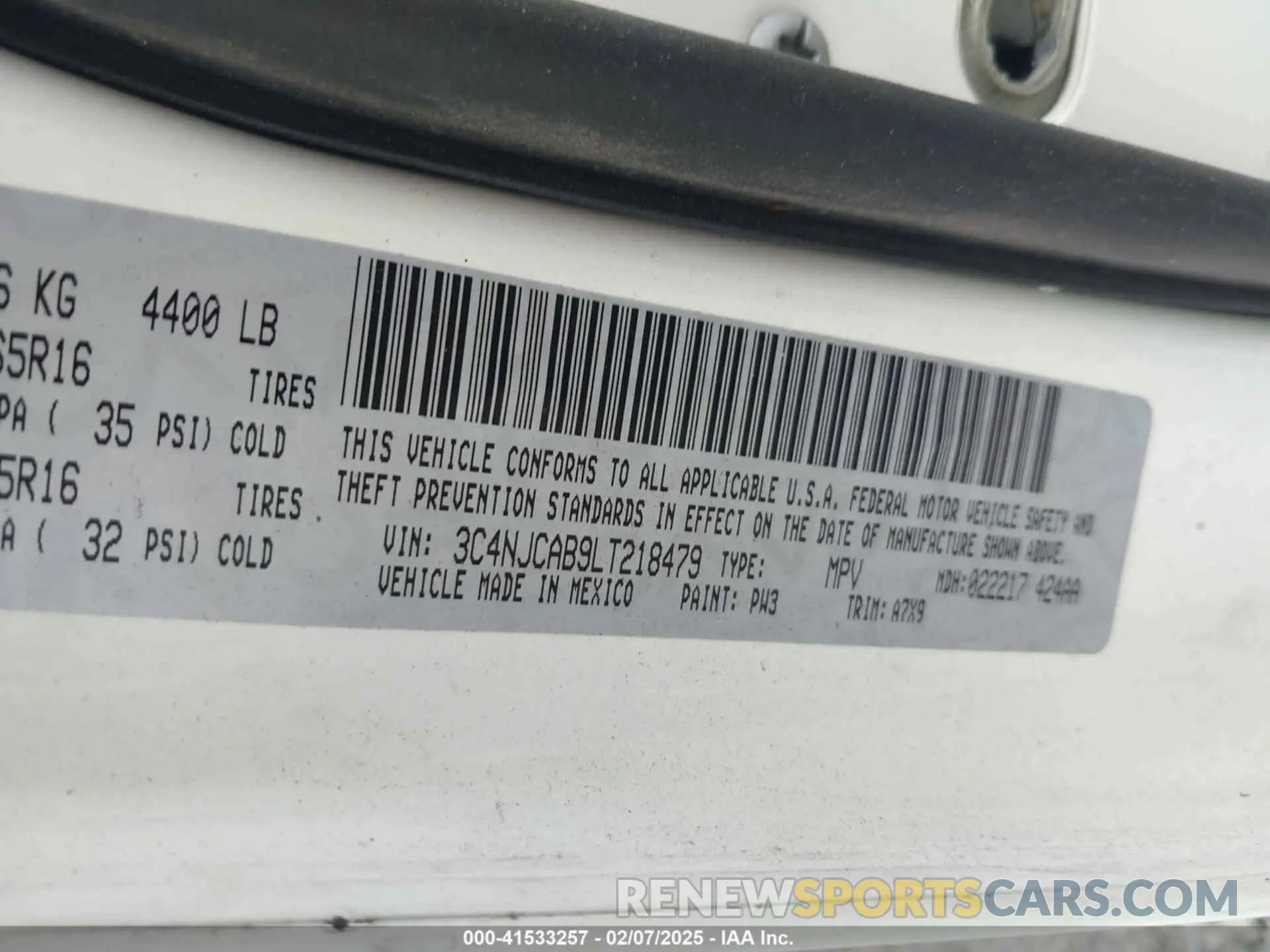 9 Photograph of a damaged car 3C4NJCAB9LT218479 JEEP COMPASS 2020