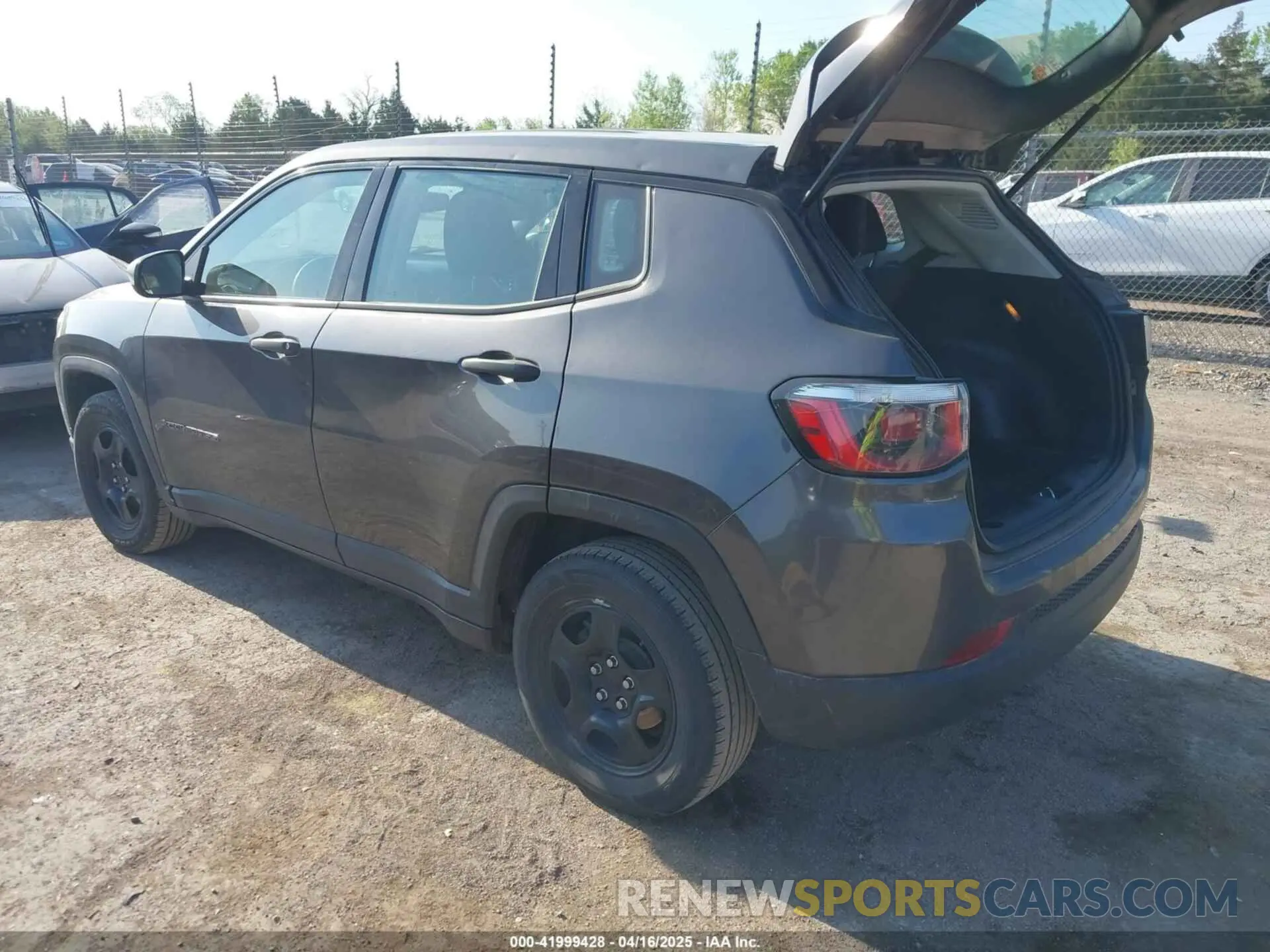 3 Photograph of a damaged car 3C4NJCAB9LT220023 JEEP COMPASS 2020