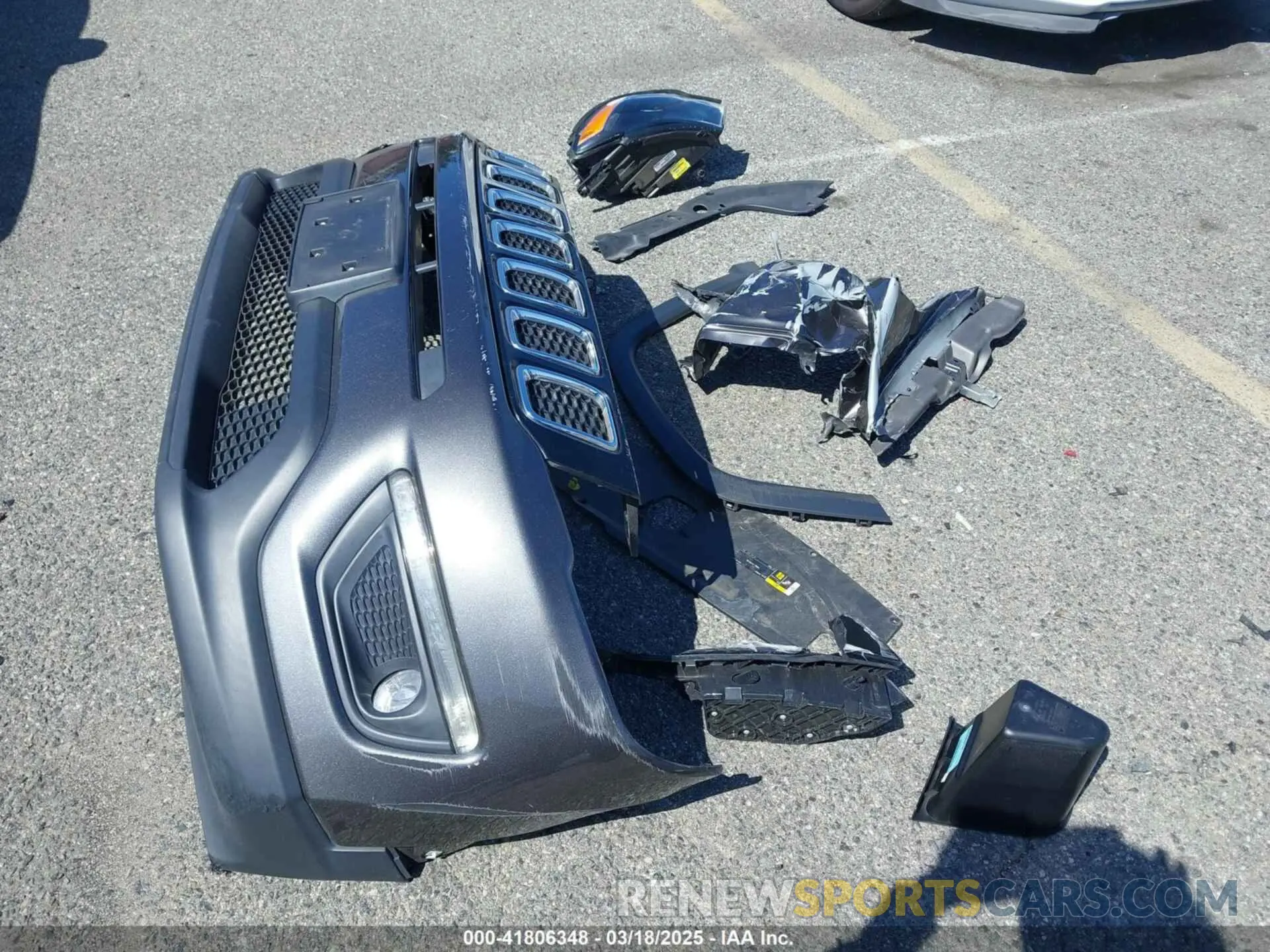 12 Photograph of a damaged car 3C4NJCBB0LT134047 JEEP COMPASS 2020