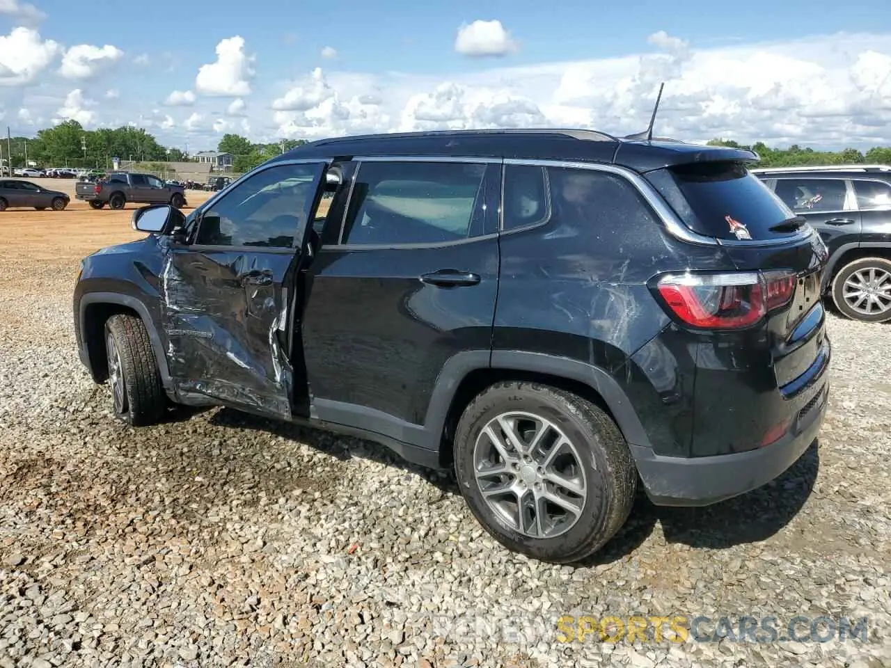 2 Photograph of a damaged car 3C4NJCBB0LT242054 JEEP COMPASS 2020