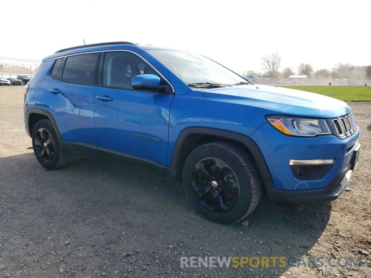 4 Photograph of a damaged car 3C4NJCBB1LT230687 JEEP COMPASS 2020