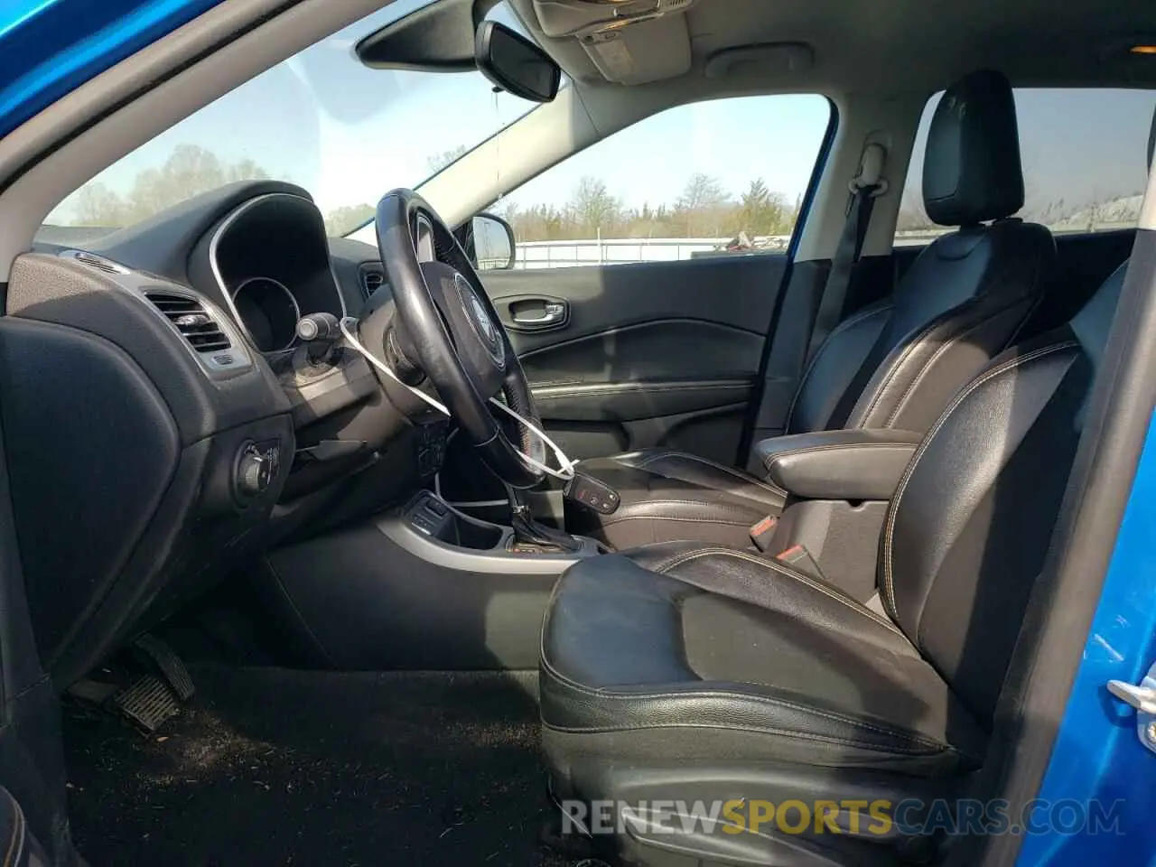 7 Photograph of a damaged car 3C4NJCBB1LT230687 JEEP COMPASS 2020