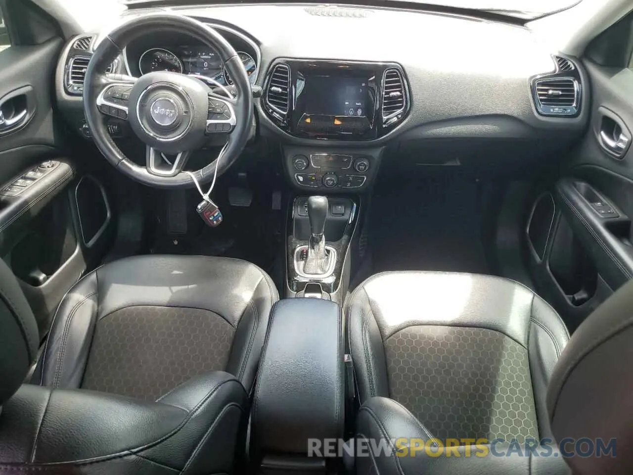 8 Photograph of a damaged car 3C4NJCBB1LT236568 JEEP COMPASS 2020