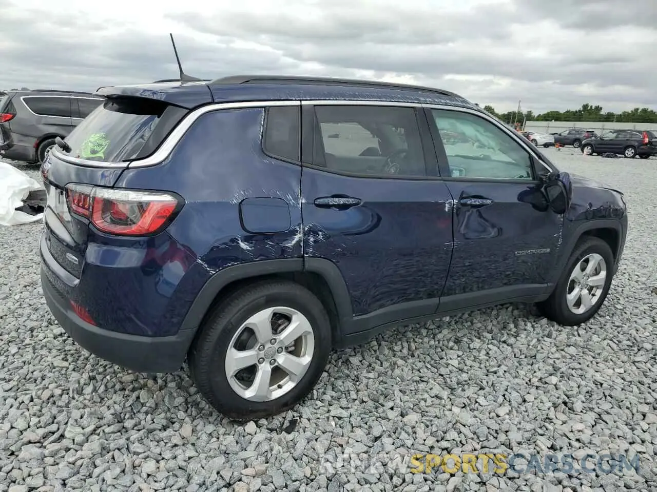 3 Photograph of a damaged car 3C4NJCBB2LT159063 JEEP COMPASS 2020