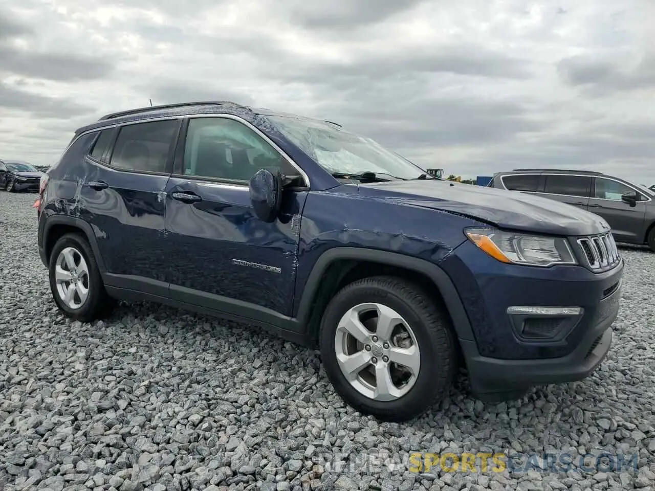 4 Photograph of a damaged car 3C4NJCBB2LT159063 JEEP COMPASS 2020