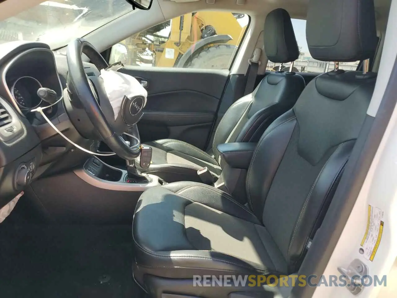 7 Photograph of a damaged car 3C4NJCBB2LT162755 JEEP COMPASS 2020