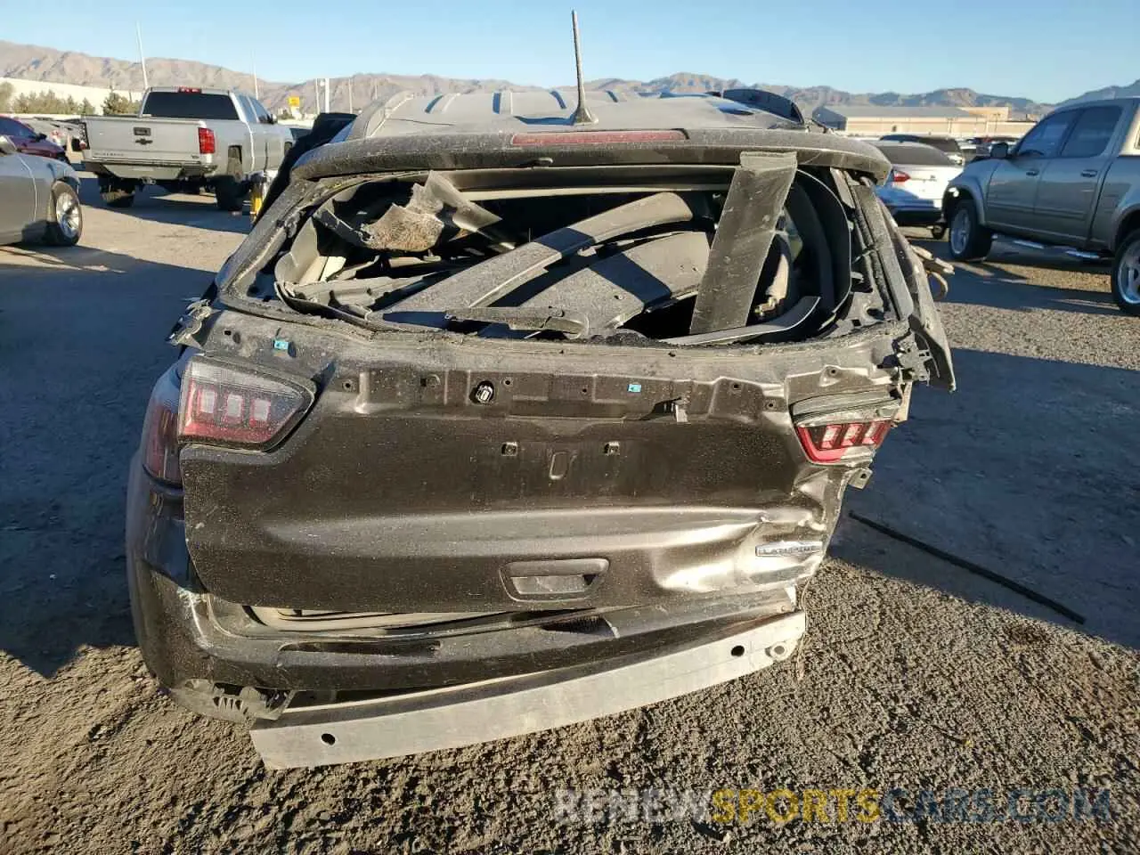 6 Photograph of a damaged car 3C4NJCBB2LT169561 JEEP COMPASS 2020