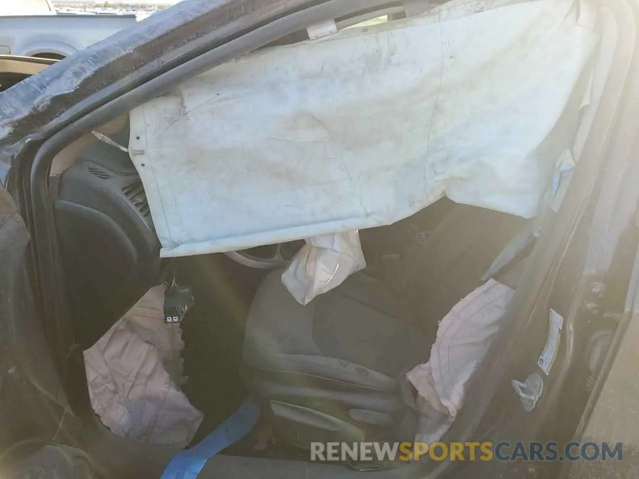 7 Photograph of a damaged car 3C4NJCBB2LT169561 JEEP COMPASS 2020