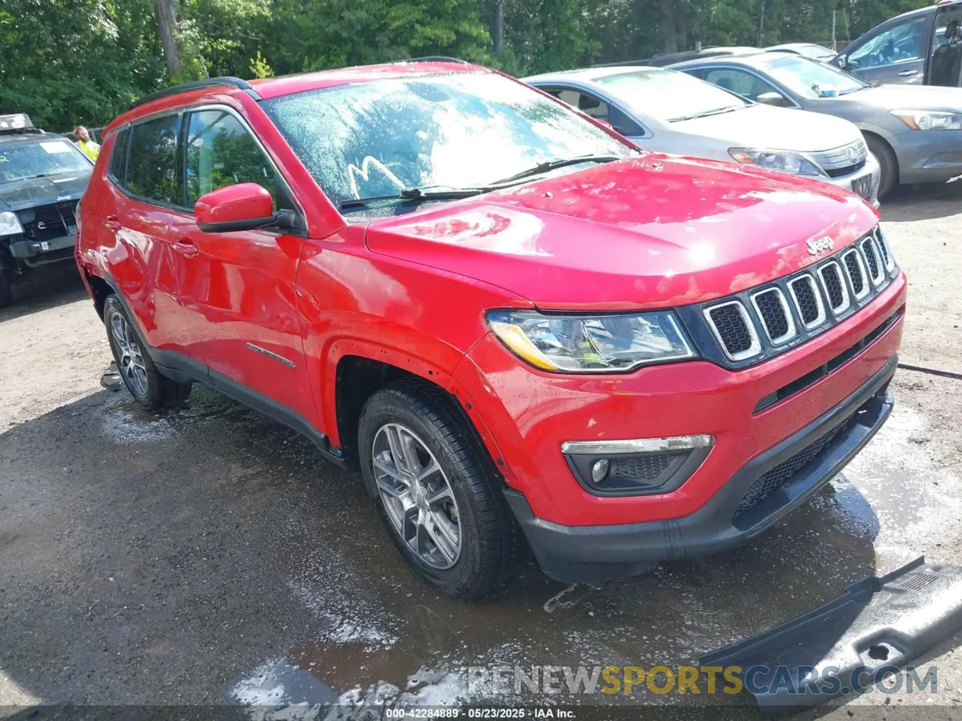 1 Photograph of a damaged car 3C4NJCBB2LT205894 JEEP COMPASS 2020