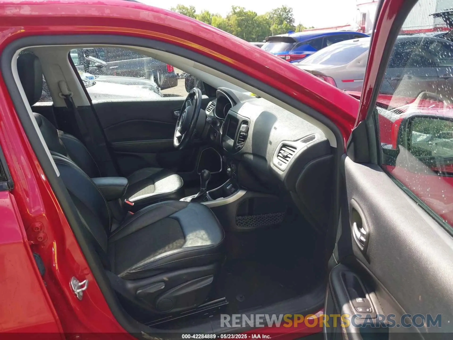 5 Photograph of a damaged car 3C4NJCBB2LT205894 JEEP COMPASS 2020