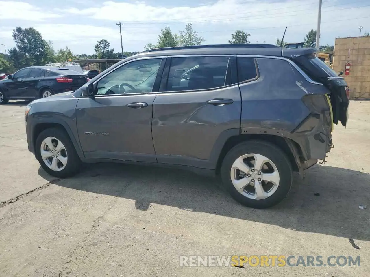 2 Photograph of a damaged car 3C4NJCBB2LT247031 JEEP COMPASS 2020
