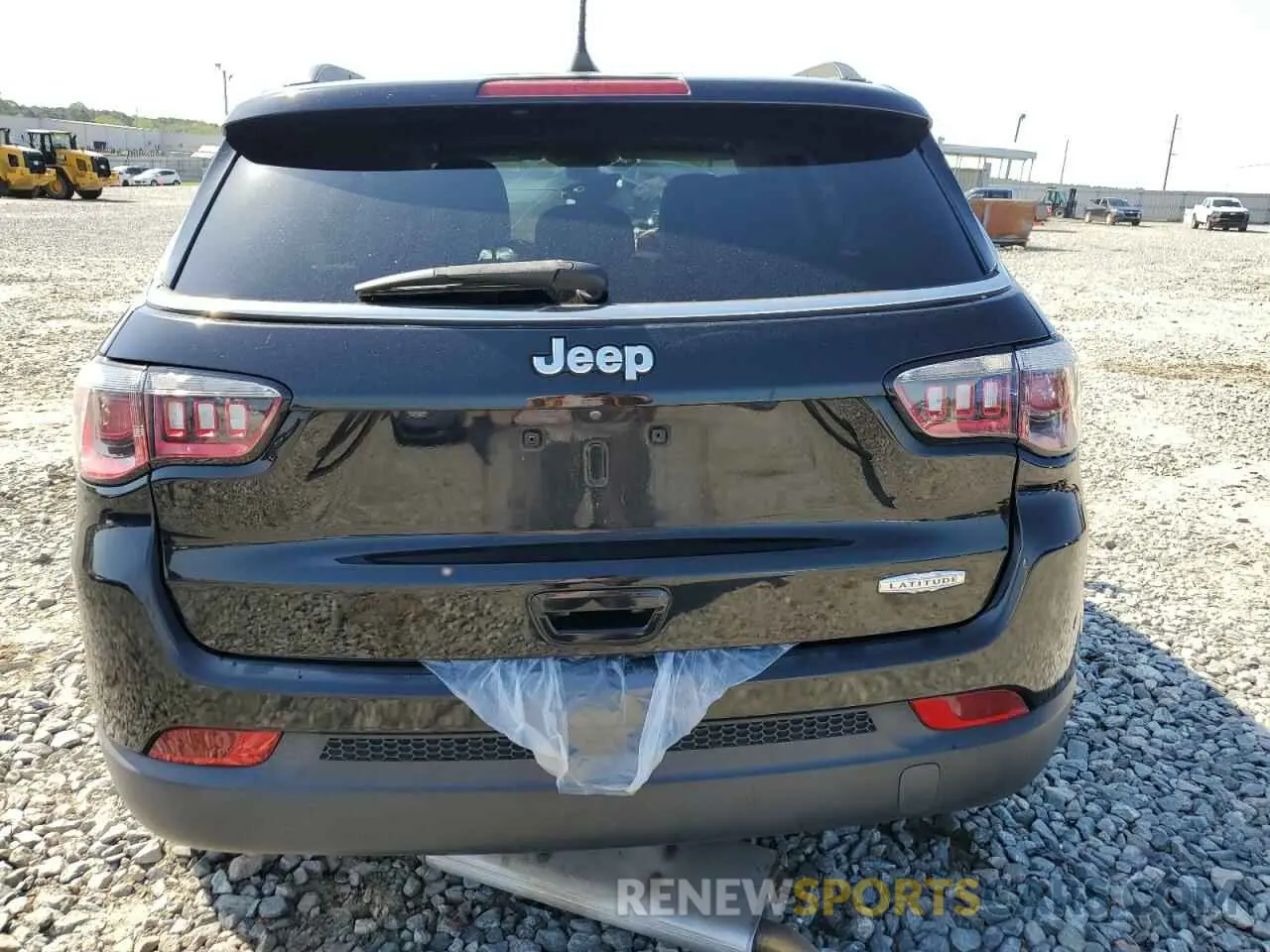 6 Photograph of a damaged car 3C4NJCBB3LT126542 JEEP COMPASS 2020