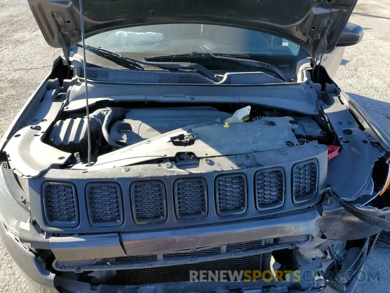 12 Photograph of a damaged car 3C4NJCBB3LT129392 JEEP COMPASS 2020