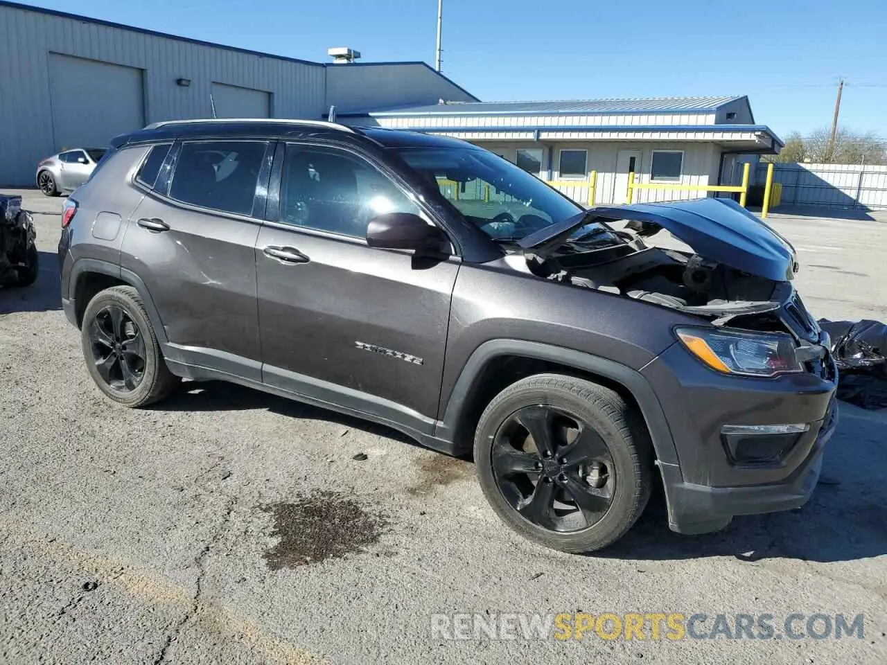 4 Photograph of a damaged car 3C4NJCBB3LT129392 JEEP COMPASS 2020