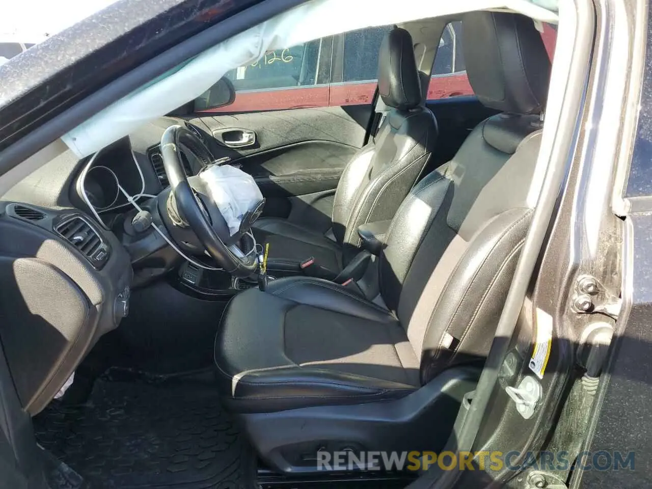 7 Photograph of a damaged car 3C4NJCBB3LT129392 JEEP COMPASS 2020