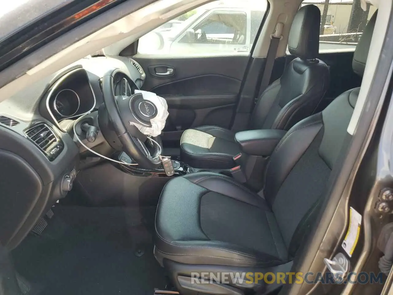 7 Photograph of a damaged car 3C4NJCBB3LT229797 JEEP COMPASS 2020
