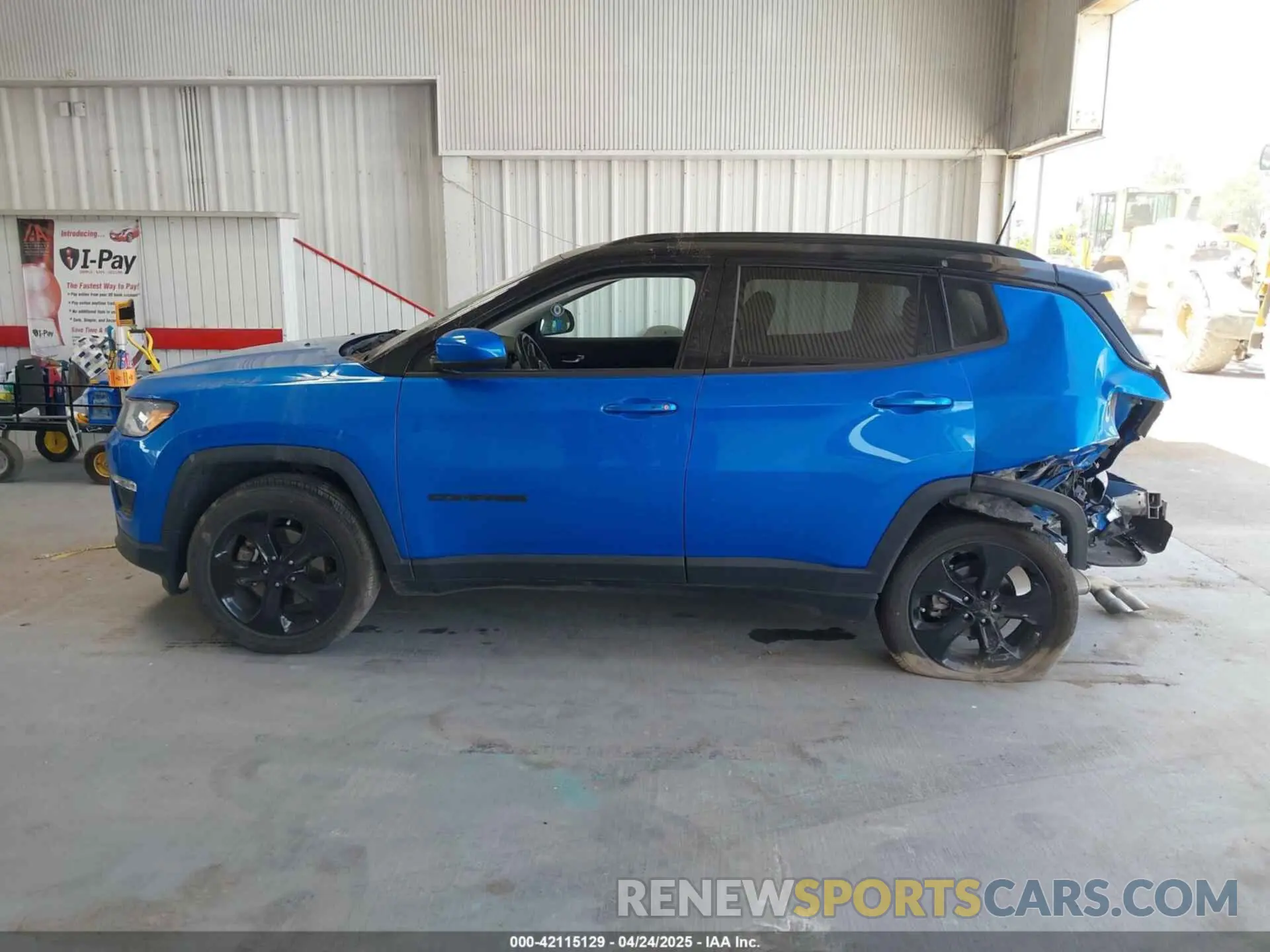14 Photograph of a damaged car 3C4NJCBB3LT257440 JEEP COMPASS 2020