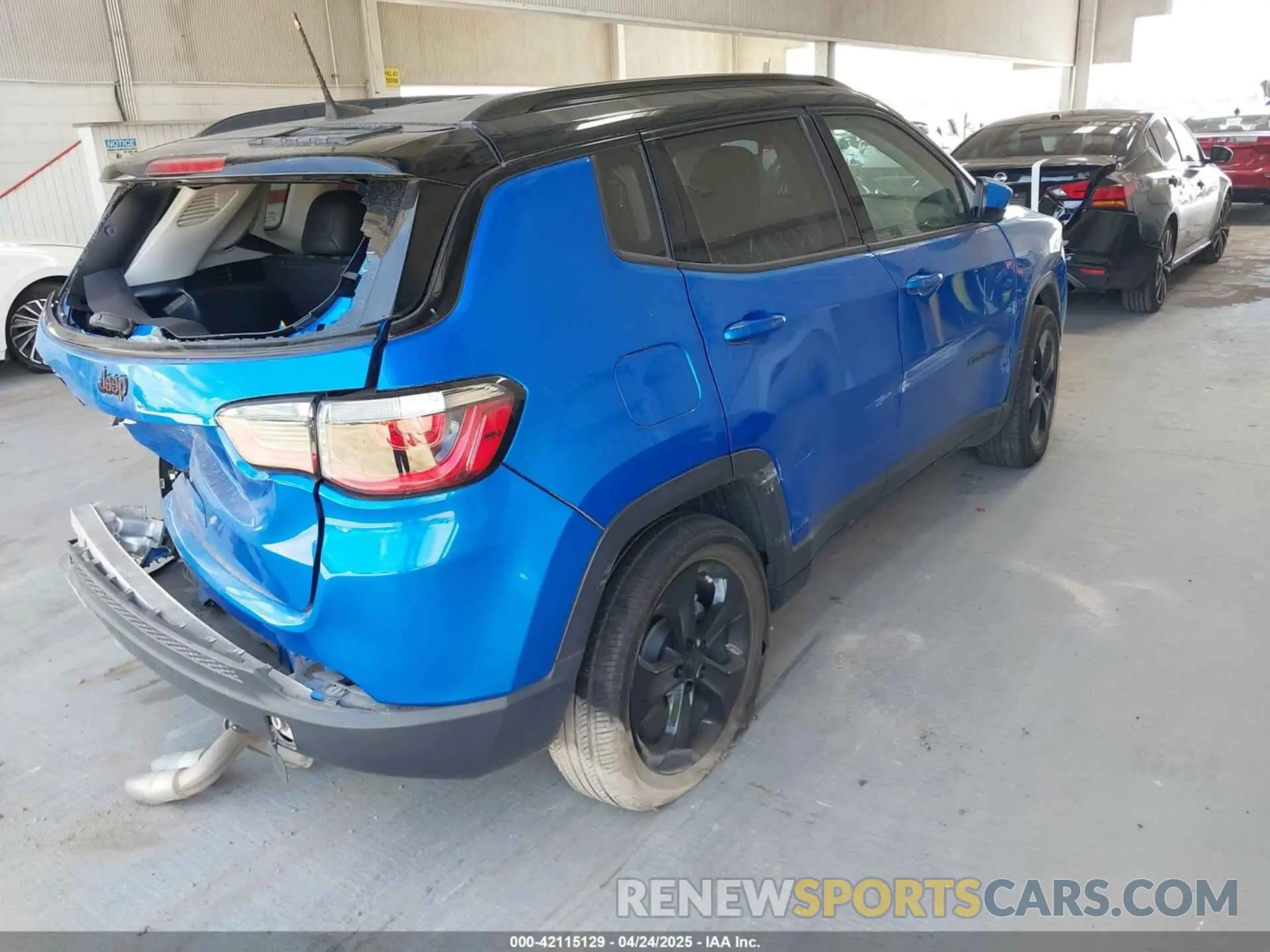 4 Photograph of a damaged car 3C4NJCBB3LT257440 JEEP COMPASS 2020