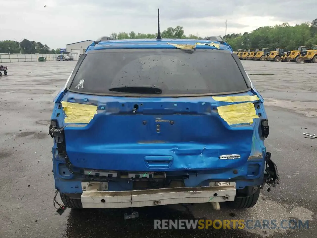 6 Photograph of a damaged car 3C4NJCBB3LT258572 JEEP COMPASS 2020
