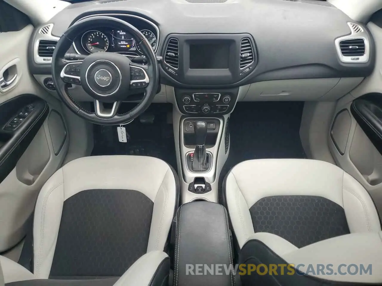 8 Photograph of a damaged car 3C4NJCBB3LT258572 JEEP COMPASS 2020