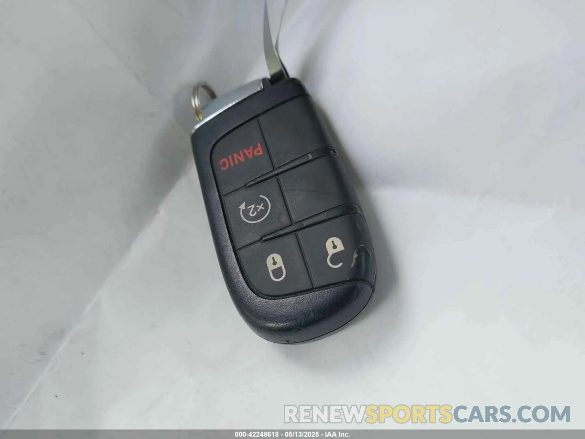11 Photograph of a damaged car 3C4NJCBB4LT141695 JEEP COMPASS 2020