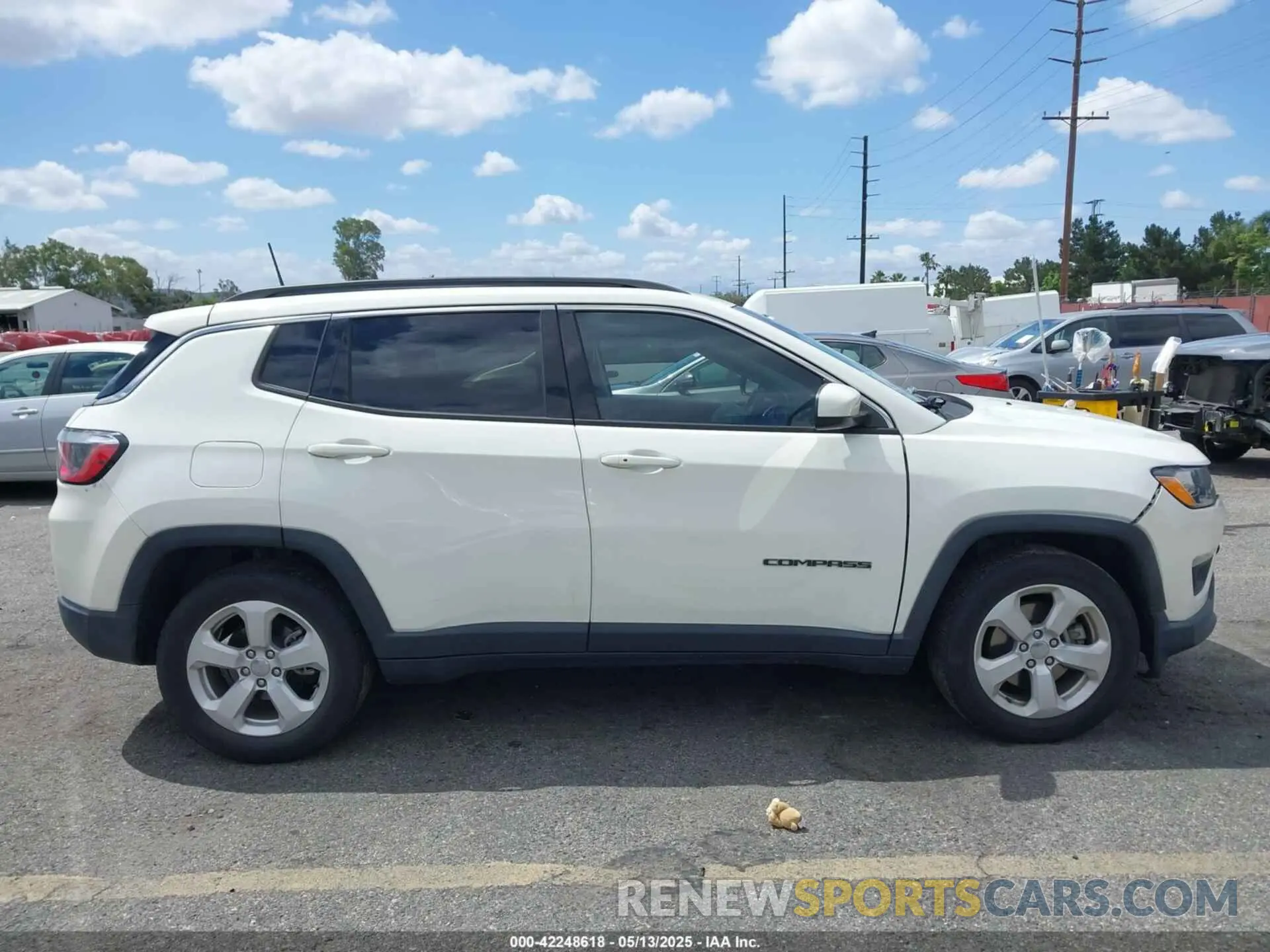13 Photograph of a damaged car 3C4NJCBB4LT141695 JEEP COMPASS 2020