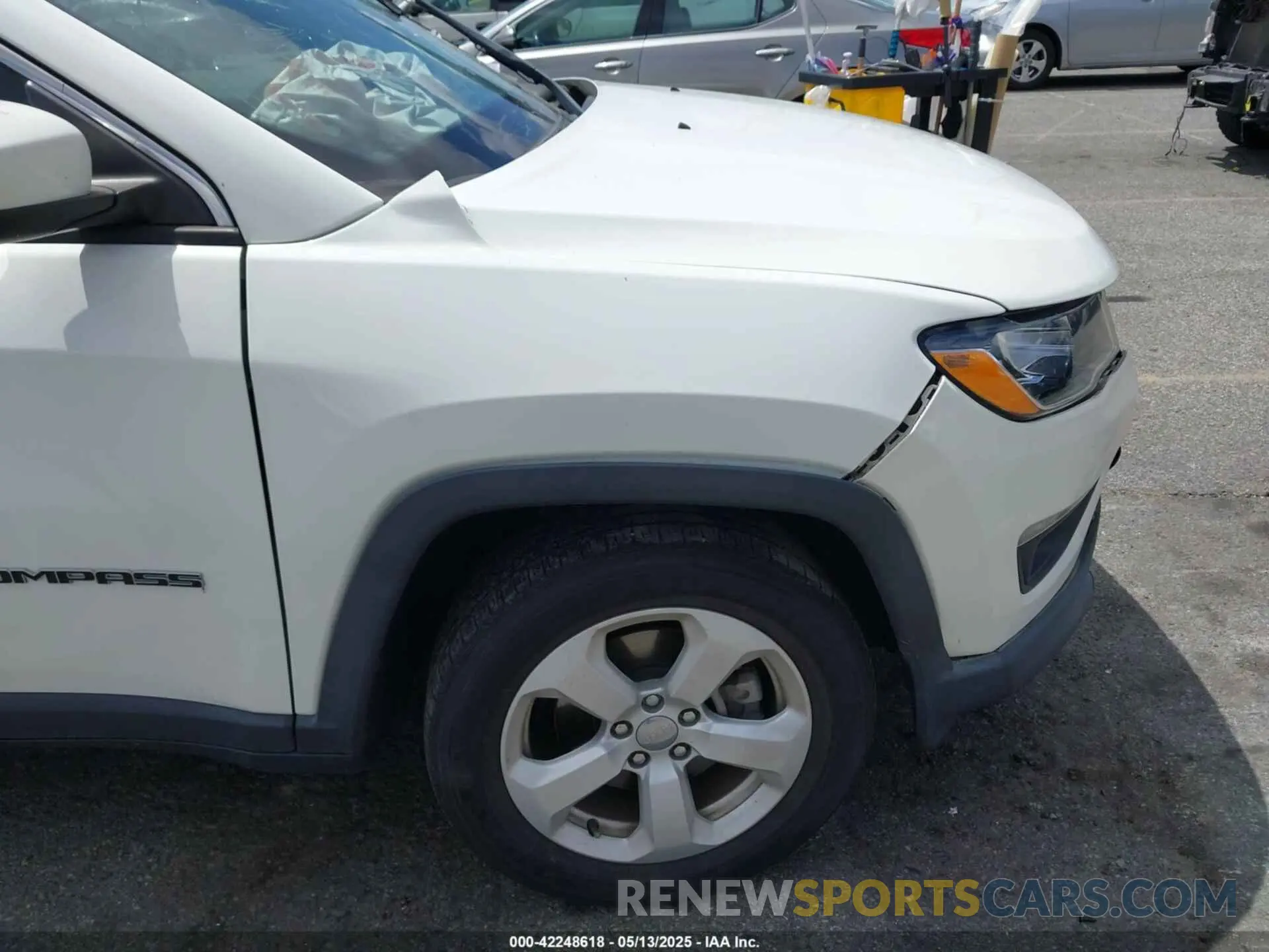 19 Photograph of a damaged car 3C4NJCBB4LT141695 JEEP COMPASS 2020