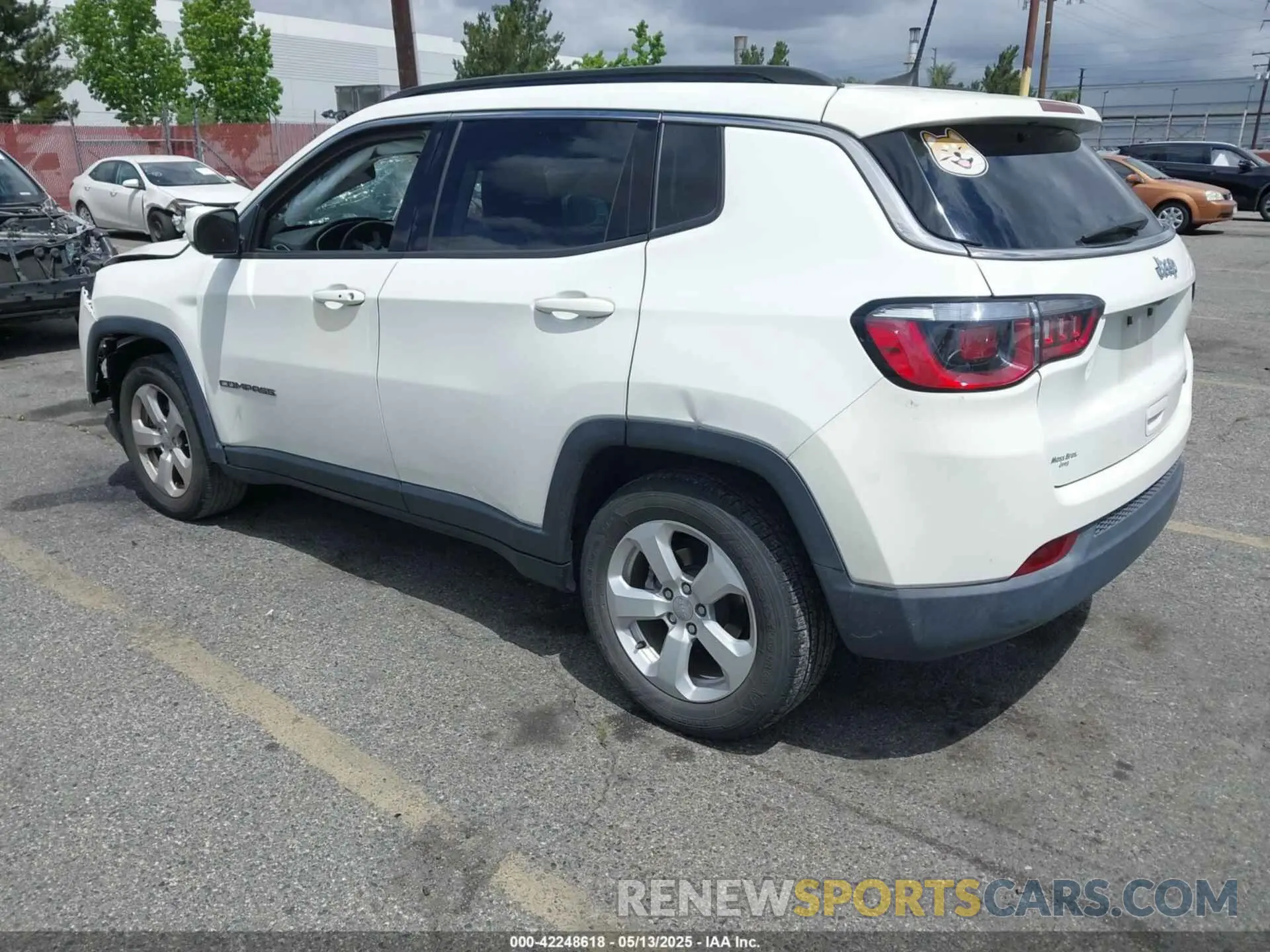 3 Photograph of a damaged car 3C4NJCBB4LT141695 JEEP COMPASS 2020