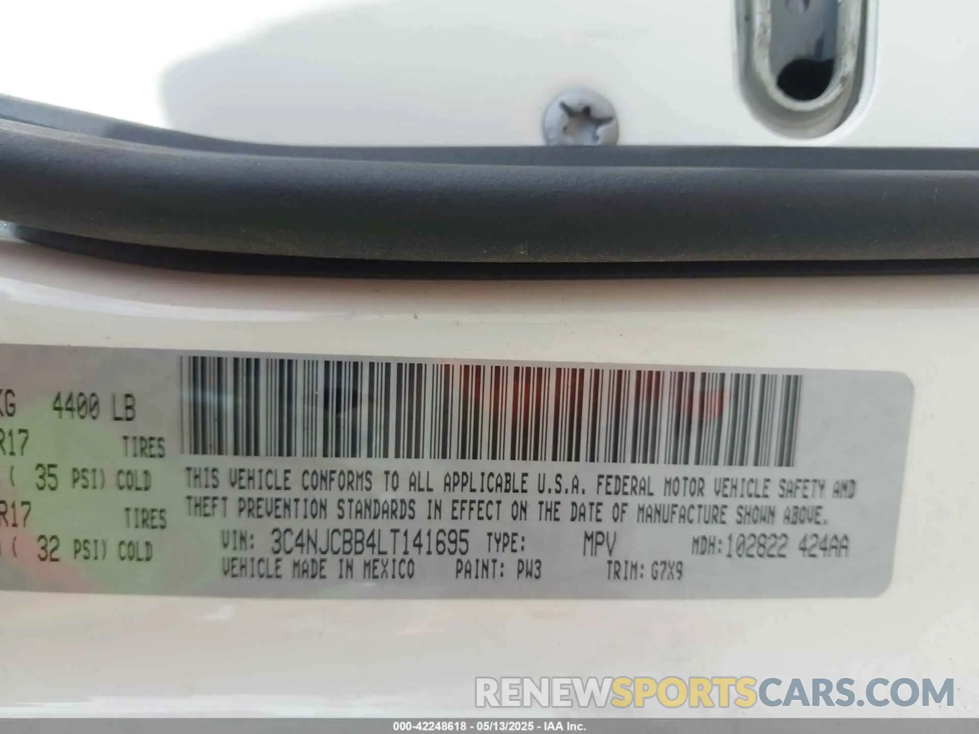 9 Photograph of a damaged car 3C4NJCBB4LT141695 JEEP COMPASS 2020