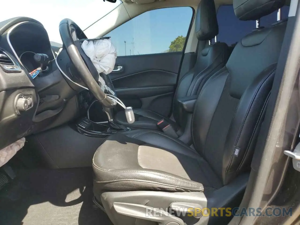 7 Photograph of a damaged car 3C4NJCBB4LT205864 JEEP COMPASS 2020
