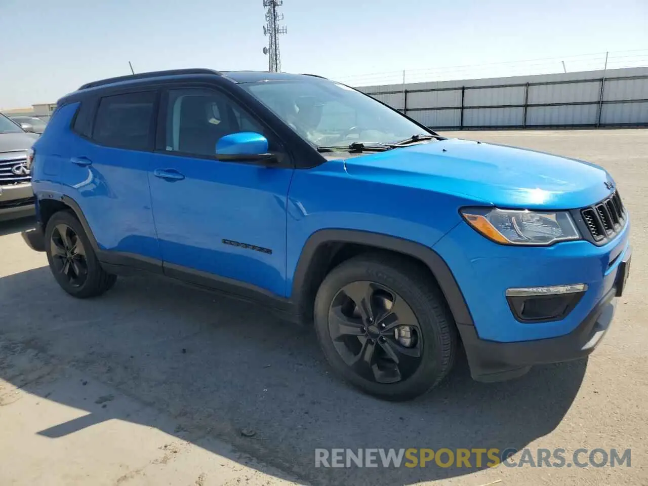 4 Photograph of a damaged car 3C4NJCBB4LT229808 JEEP COMPASS 2020