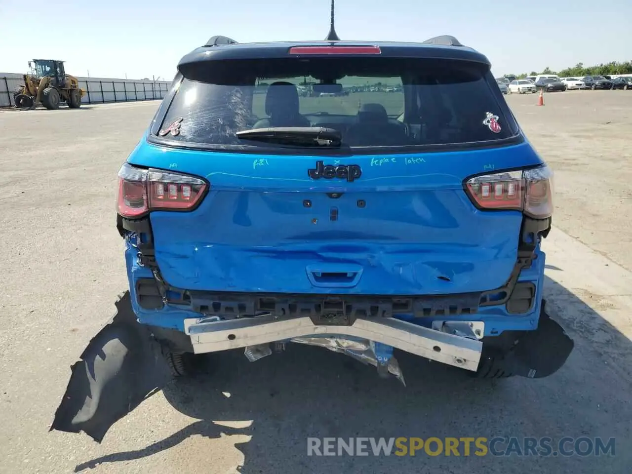 6 Photograph of a damaged car 3C4NJCBB4LT229808 JEEP COMPASS 2020