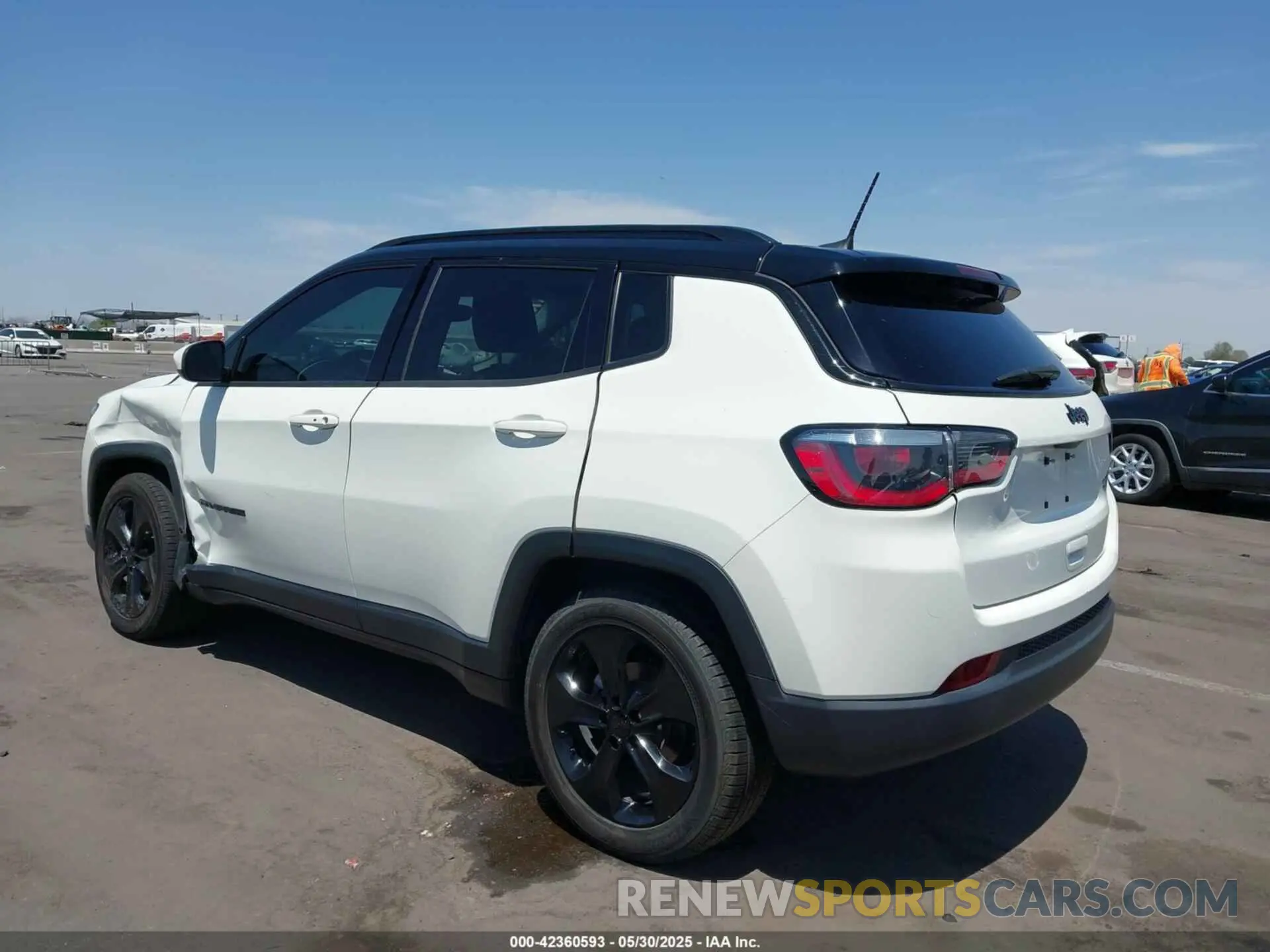 3 Photograph of a damaged car 3C4NJCBB5LT129328 JEEP COMPASS 2020