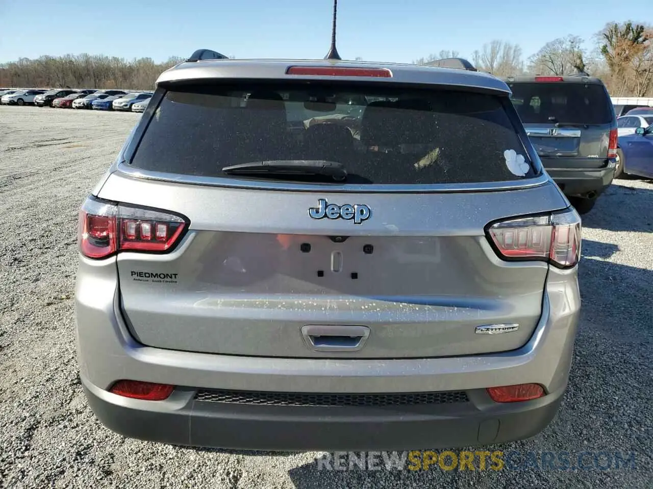 6 Photograph of a damaged car 3C4NJCBB5LT158859 JEEP COMPASS 2020