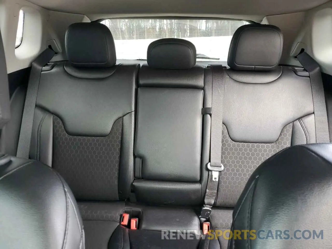 10 Photograph of a damaged car 3C4NJCBB5LT162409 JEEP COMPASS 2020