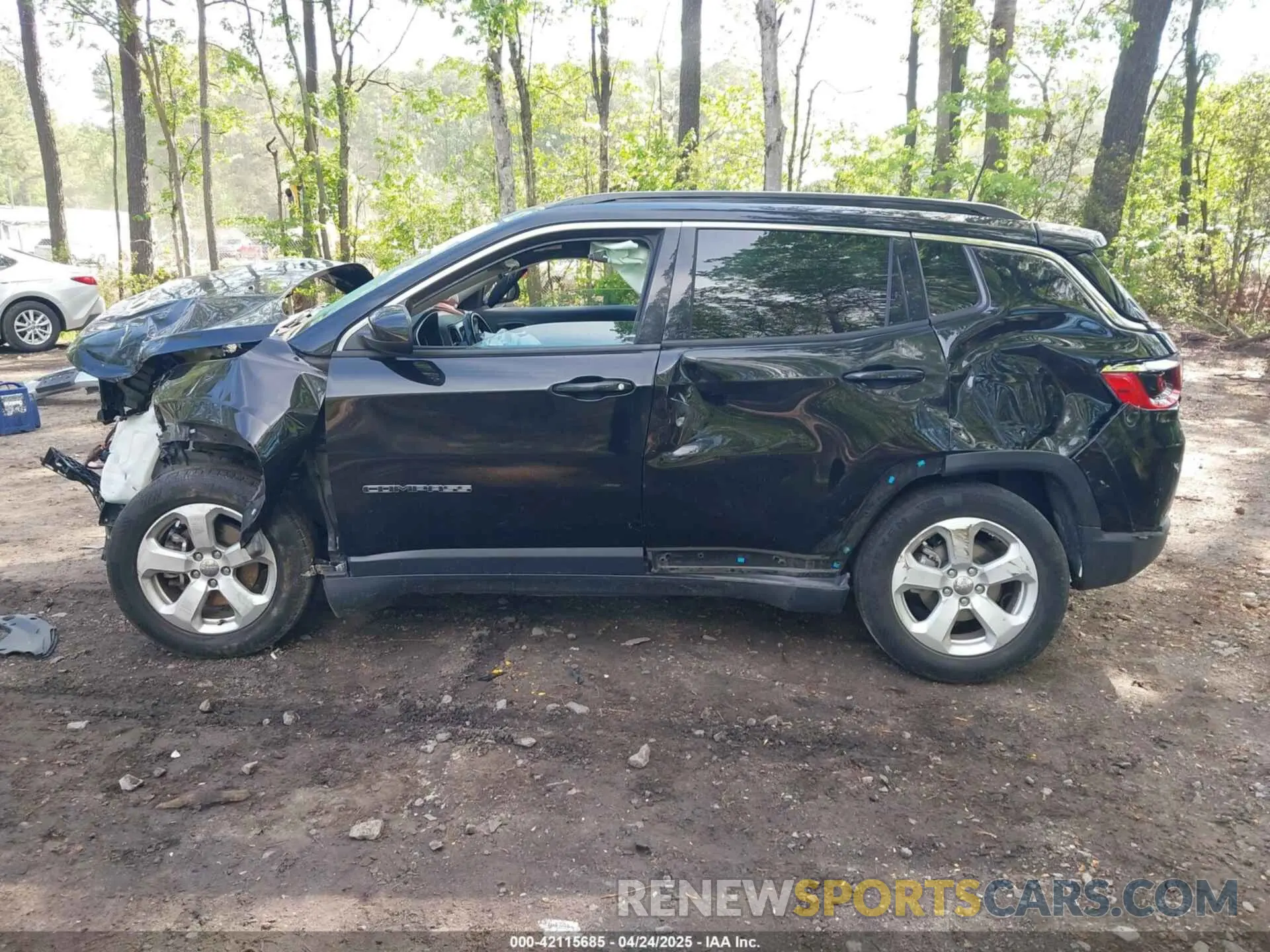 15 Photograph of a damaged car 3C4NJCBB5LT257567 JEEP COMPASS 2020