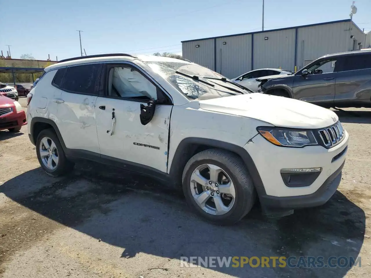 4 Photograph of a damaged car 3C4NJCBB6LT141472 JEEP COMPASS 2020
