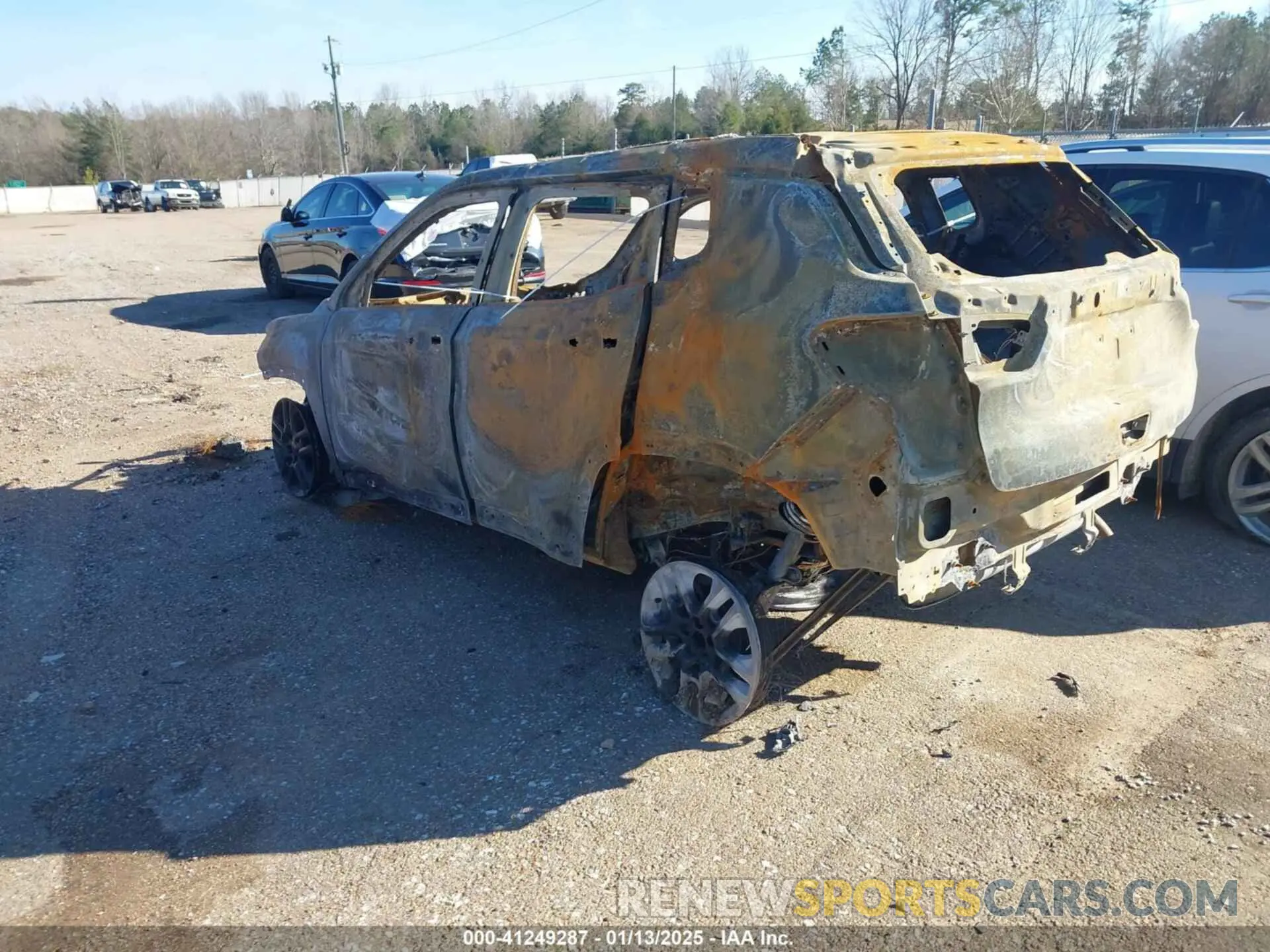 3 Photograph of a damaged car 3C4NJCBB6LT143030 JEEP COMPASS 2020
