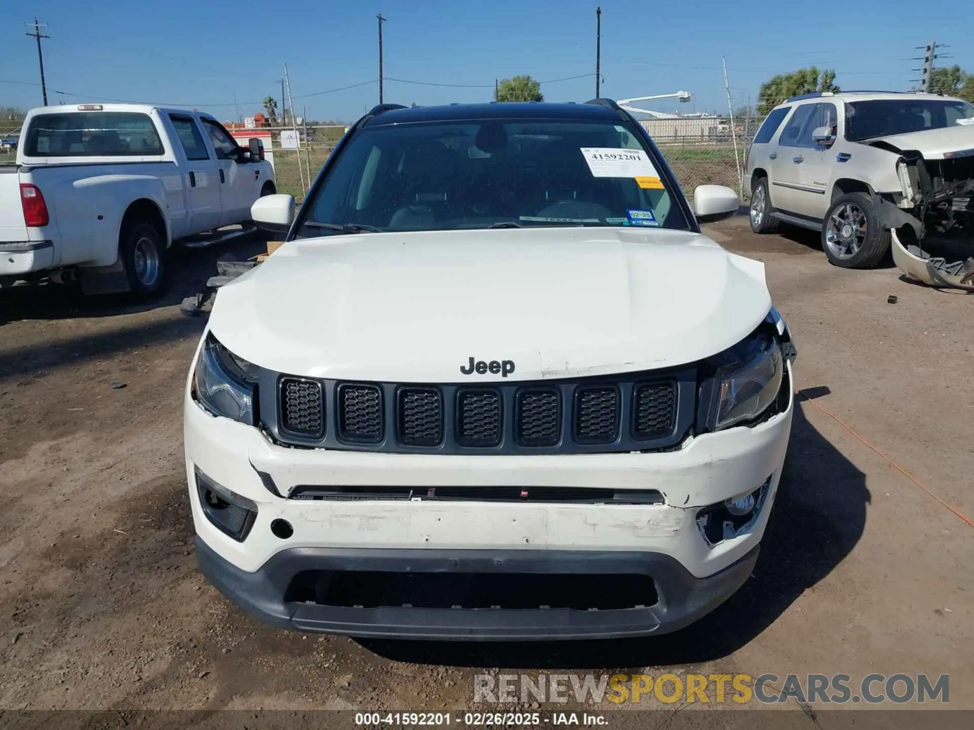 13 Photograph of a damaged car 3C4NJCBB6LT147594 JEEP COMPASS 2020