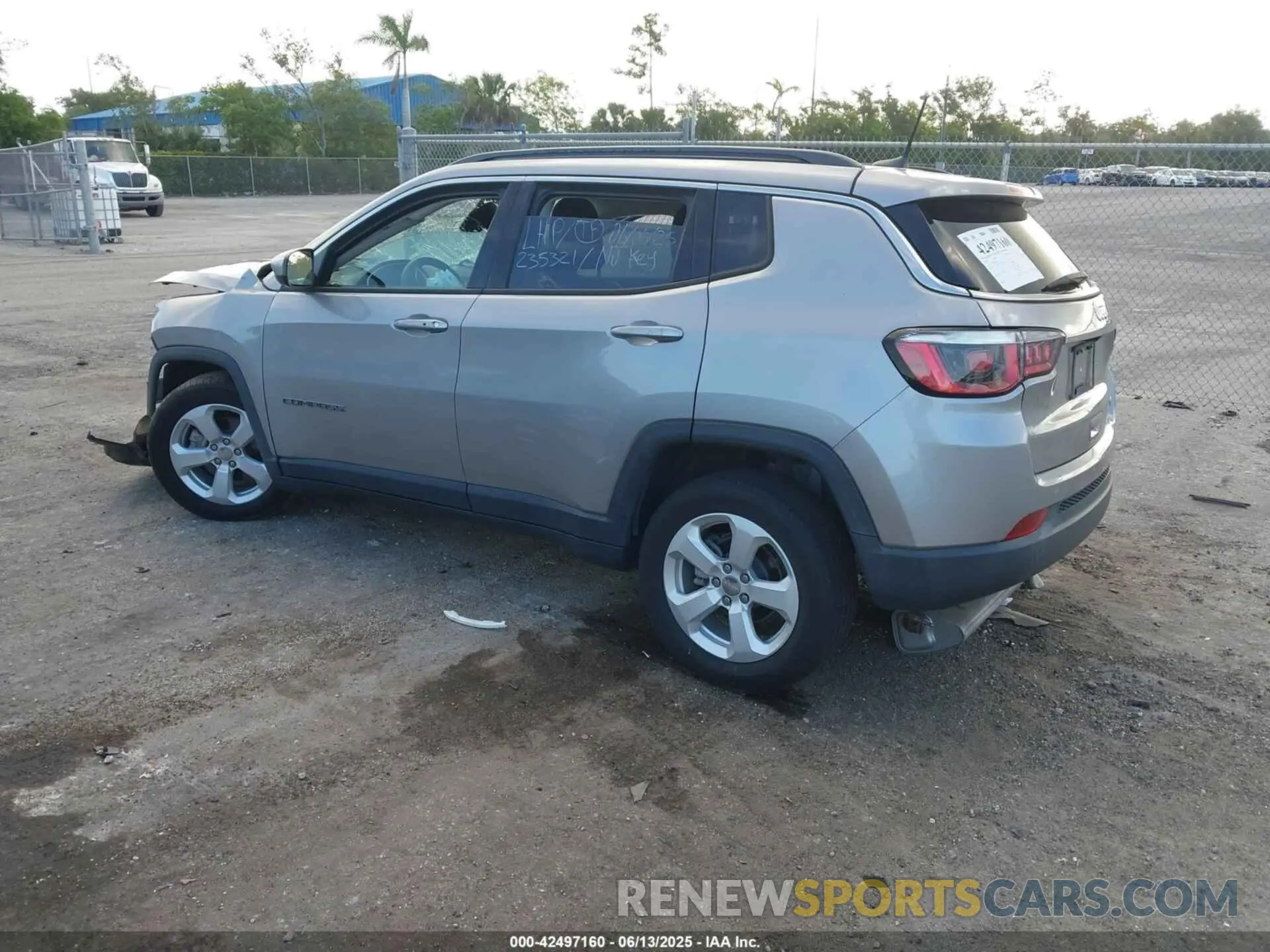 3 Photograph of a damaged car 3C4NJCBB6LT235321 JEEP COMPASS 2020