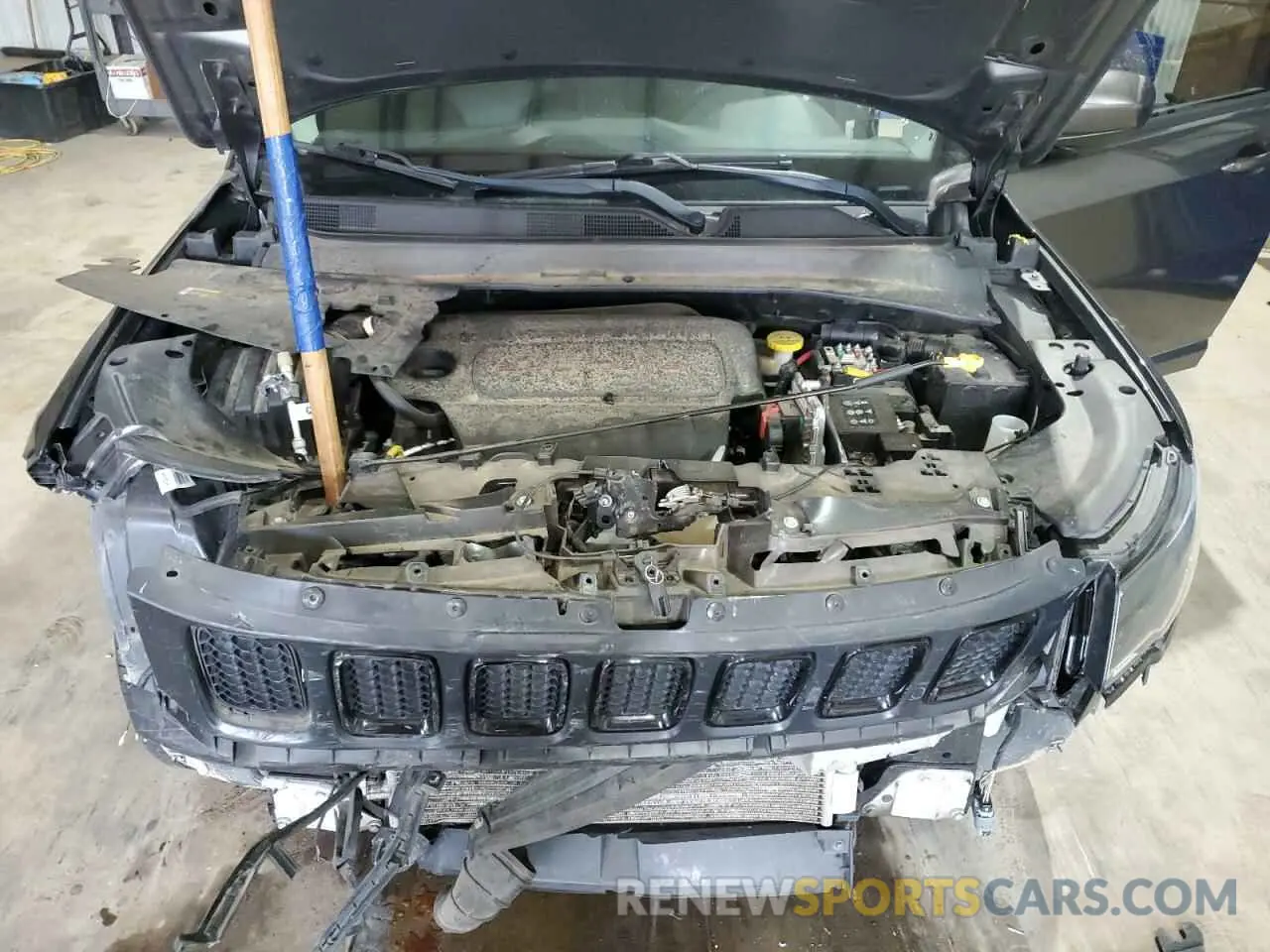 12 Photograph of a damaged car 3C4NJCBB6LT252619 JEEP COMPASS 2020