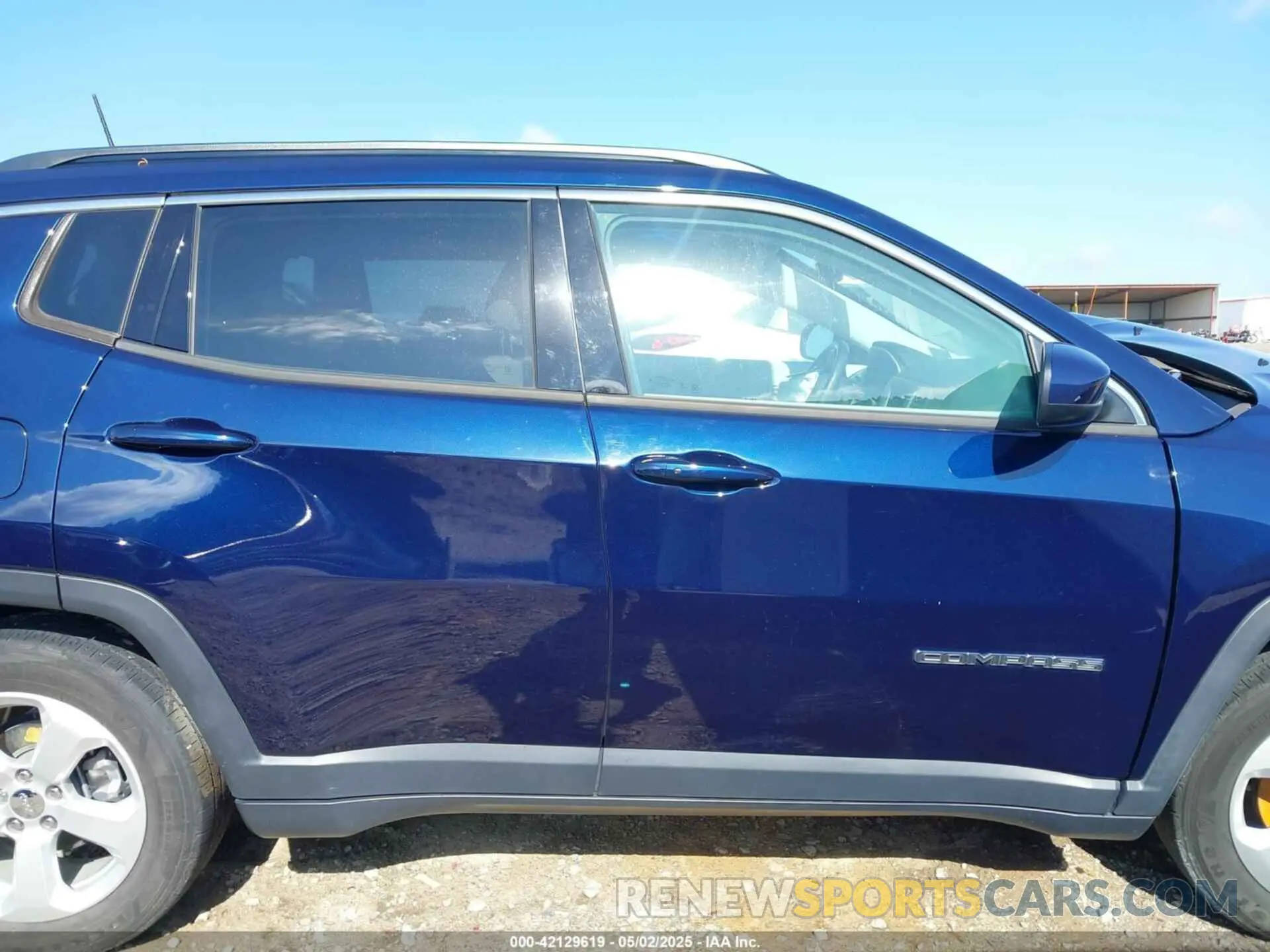 13 Photograph of a damaged car 3C4NJCBB7LT130383 JEEP COMPASS 2020