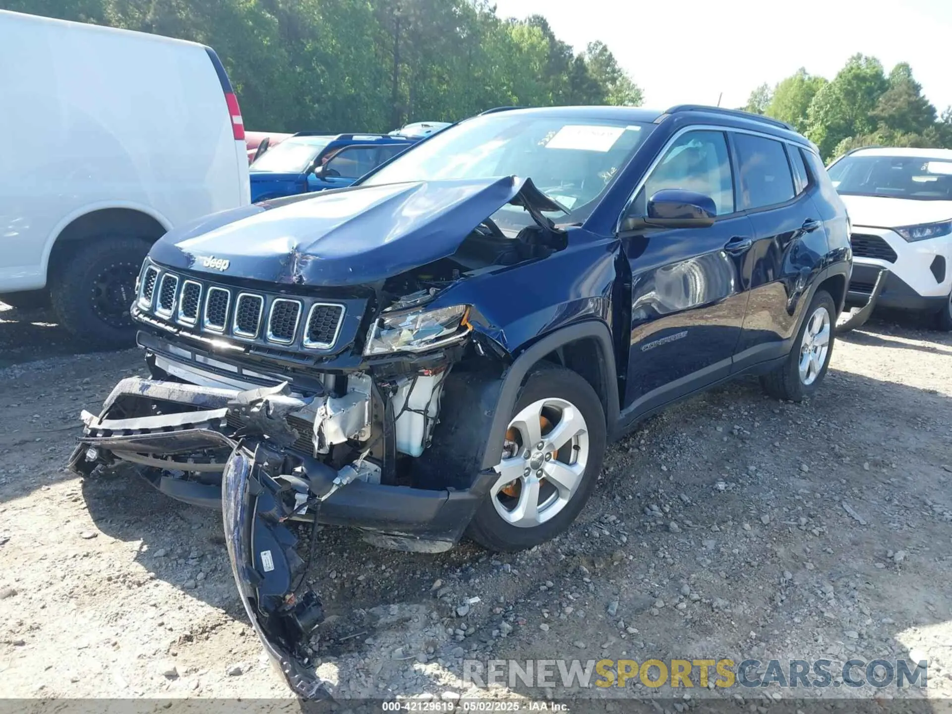 2 Photograph of a damaged car 3C4NJCBB7LT130383 JEEP COMPASS 2020