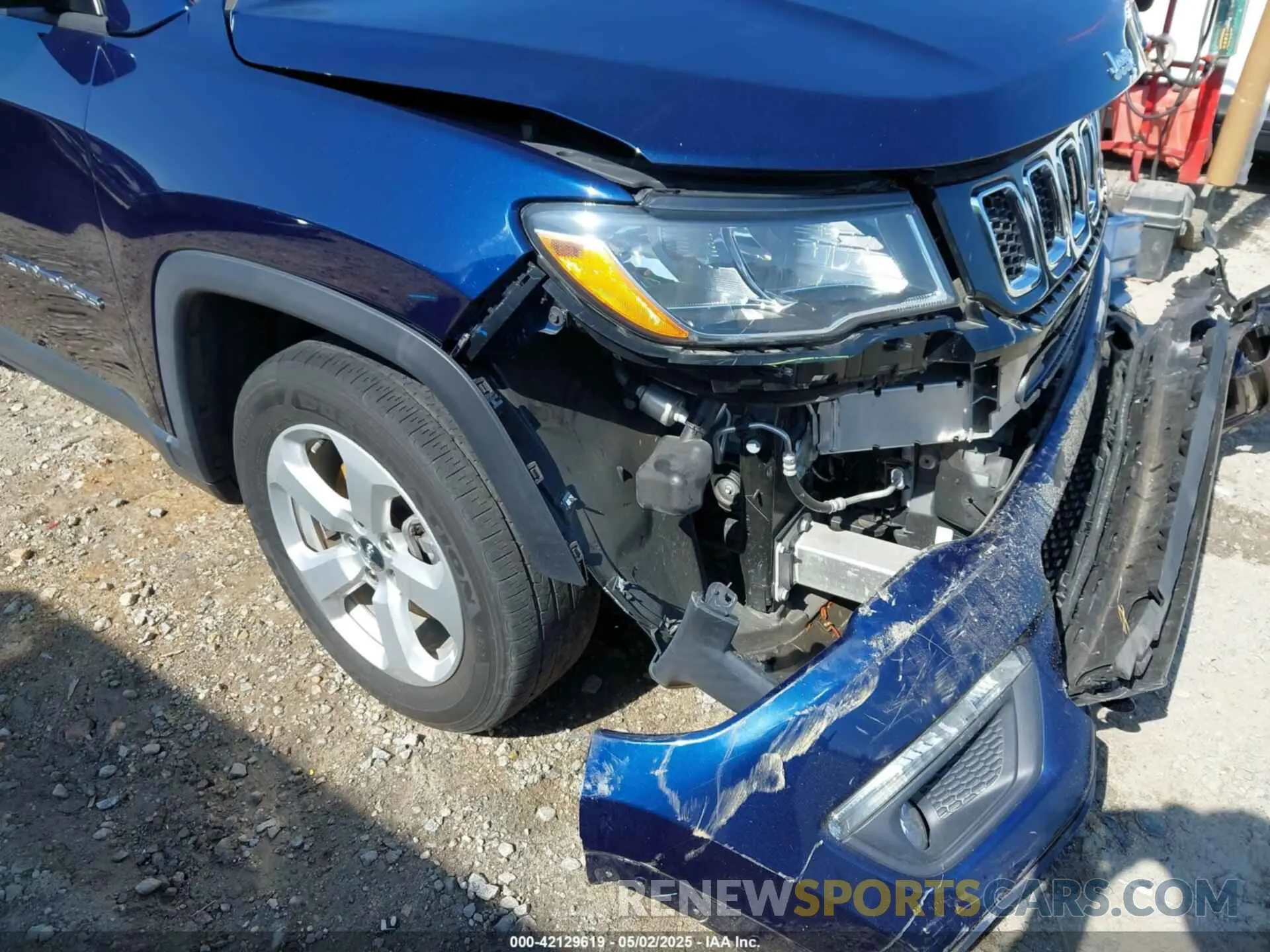 20 Photograph of a damaged car 3C4NJCBB7LT130383 JEEP COMPASS 2020