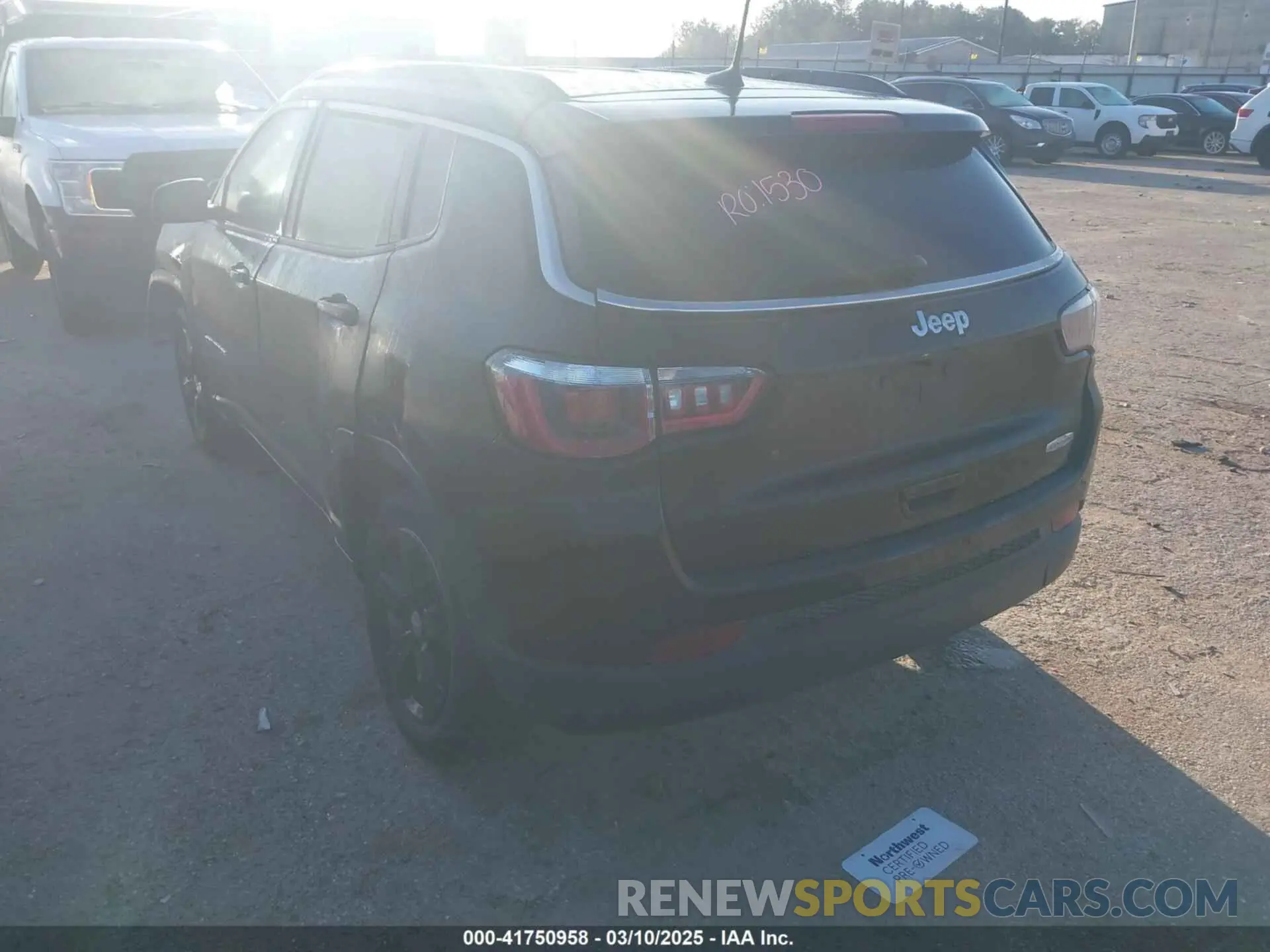 3 Photograph of a damaged car 3C4NJCBB8LT133924 JEEP COMPASS 2020