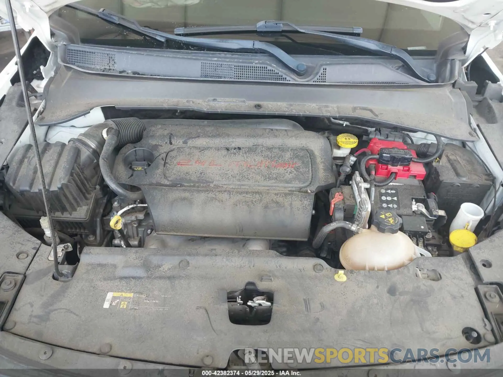 10 Photograph of a damaged car 3C4NJCBB8LT141375 JEEP COMPASS 2020