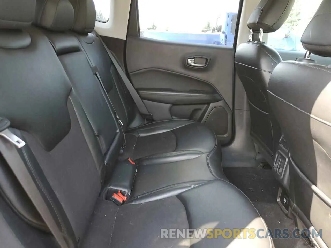 11 Photograph of a damaged car 3C4NJCBB8LT166292 JEEP COMPASS 2020